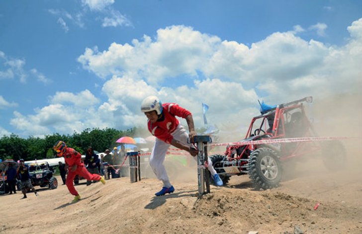 OFF ROAD TROPHY 2015 ROUND 1 นัดเปิดฤดูกาลออฟโรดโทรฟี่สุดมันส์... นักแข่งบินสู้ฟัดกลางเมืองจันทบุรี