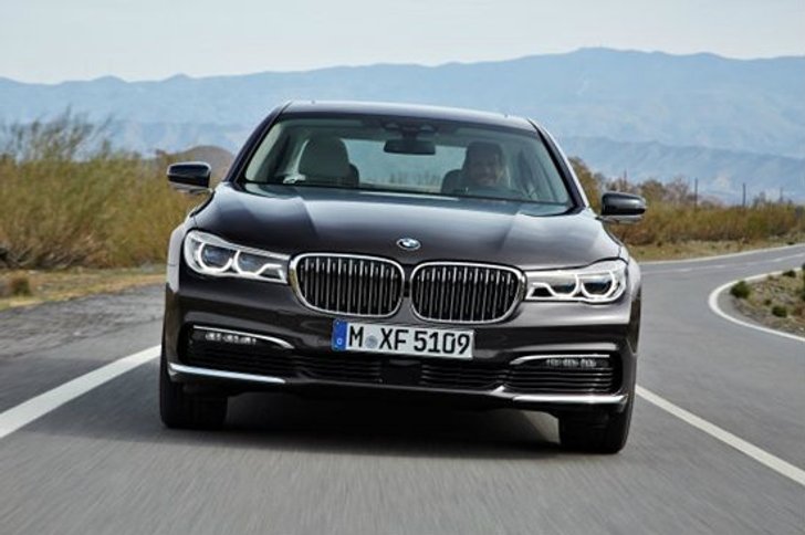 BMW 7-Series 2016 เจเนอเรชั่นใหม่เปิดตัวอย่างเป็นทางการแล้ว