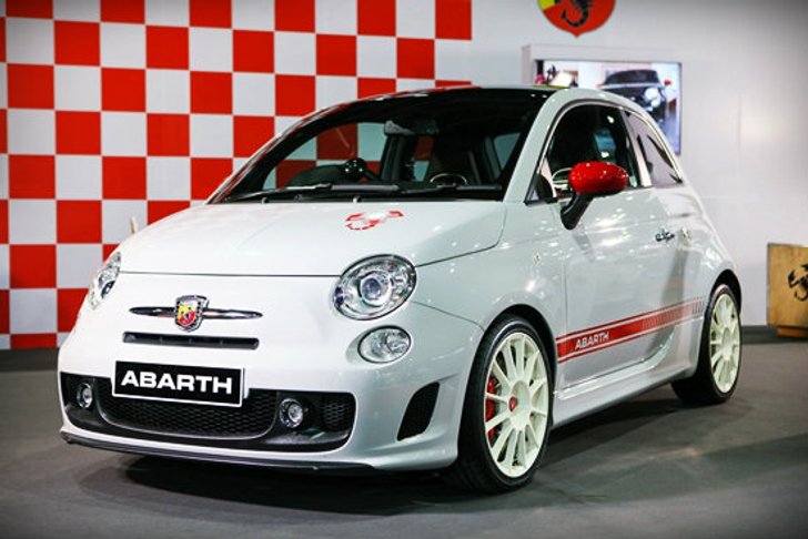ชุดแต่ง Abarth สำหรับ Fiat ถูกเปิดตัวอย่างเป็นทางการที่งานออโต้ซาลอน 2015