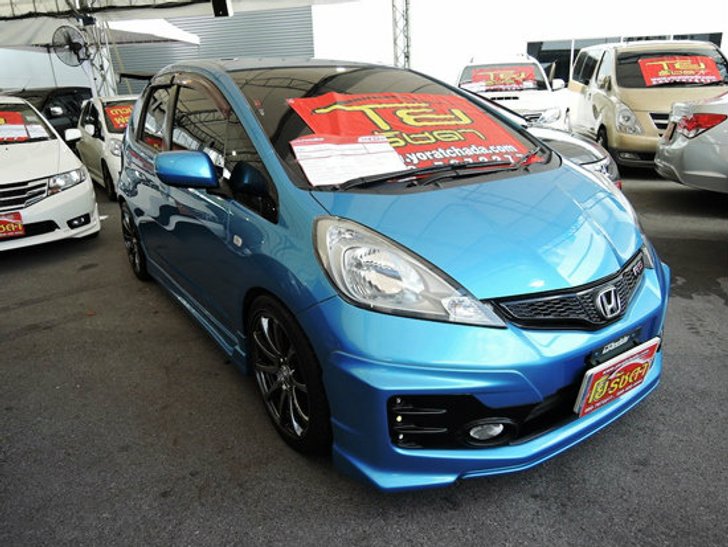 รถยนต์ใหม่ใช้แล้วคัดคุณภาพจากงาน Fast Auto Show Thailand 2015