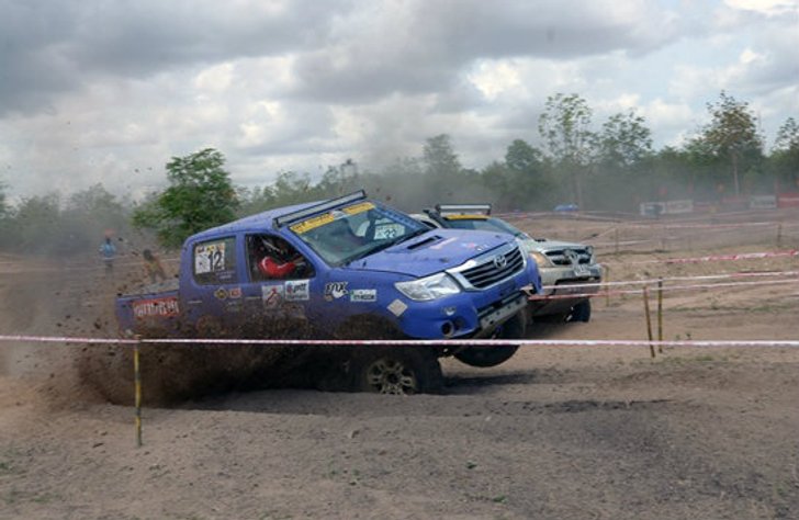OFF ROAD TROPHY 2015 ROUND 3 ระเบิดศึกความมันส์ที่สนามกองถ่ายตำนานสมเด็จพระนเรศวร เมืองกาญจน์