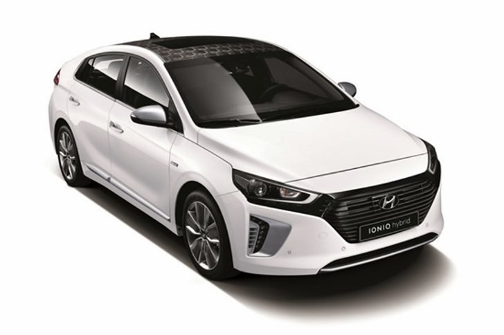 Hyundai IONIQ คอมแพ็คไฮบริดคู่แข่ง 'Prius' จากแดนโสม