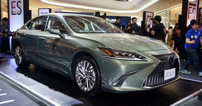 Lexus es300h 2018