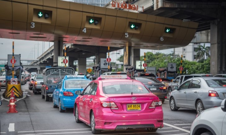 .ขึ้นทางด่วนแล้วแต่เงินไม่พอจ่าย มีวิธีแก้อย่างไร?.