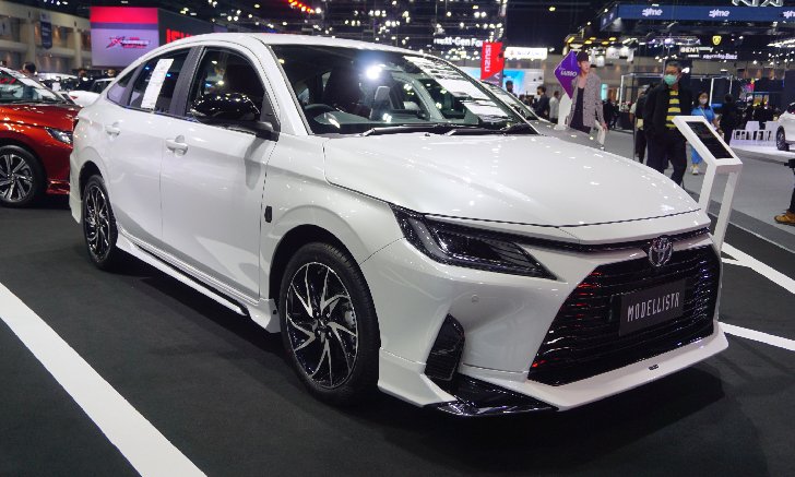 Toyota Yaris ATIV พร้อมชุดแต่ง Modellista เพิ่มเงิน 48,500 บาท ที่งานมอเตอร์เอ็กซ์โป