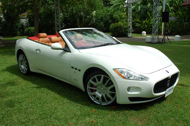 Maserati GranCabrio สปอร์ตหรู 4 ที่นั่ง ค่าตัว 17.5 ลบ