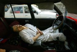 ไขปริศนา...นอนในรถ..ทำไมถึงตายได้??