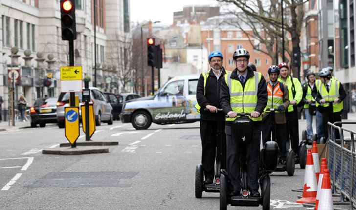 สยอง !! เจ้าของบริษัท segway เมืองผู้ดีม่องหลังพบหุ่งหลาวตกหน้าผา