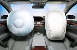 MERCEDES-BENZ 30 ปีแห่งความสำเร็จของนวัตกรรม Airbag