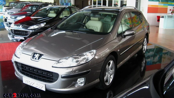  PEUGEOT 407 SW EXECUTIVE 2.0 AT