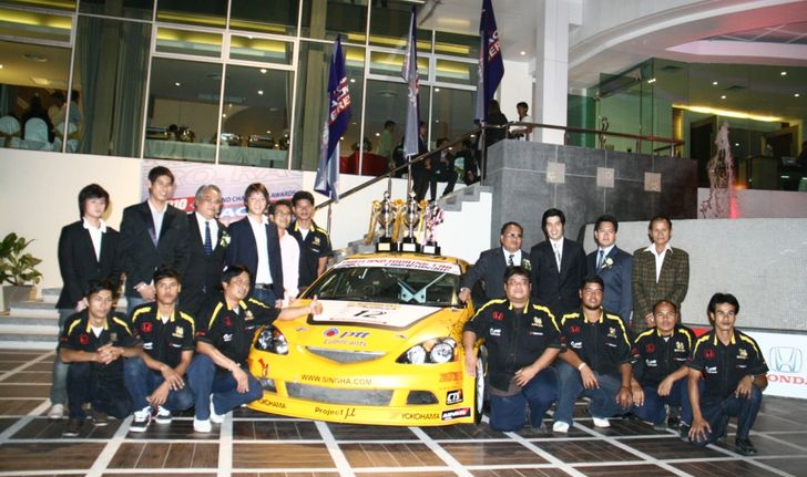 ทีม ปตท. คว้าแชมป์ประเทศไทย จากรายการ Pro Racing Series 2010