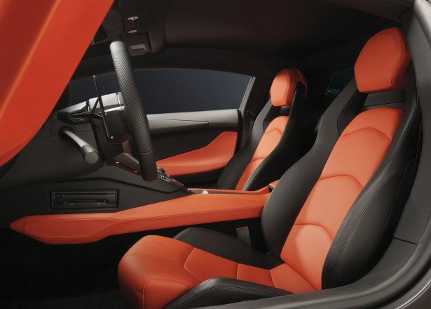 Lamborghini Aventador LP700-4