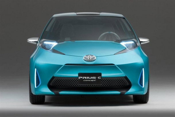 ออสซี่มีเฮ โตโยต้าแบท่าอาจส่ง Prius C Concept ลงตลาด