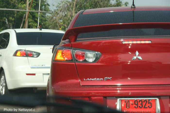 Test drive Mitsubishi Lancer EX 2011