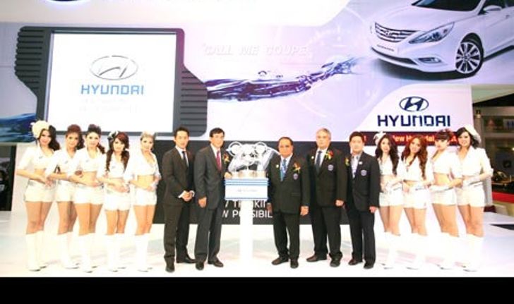 Hyundai Grand Starex VIPคว้ารางวัล "Best Luxury Van"