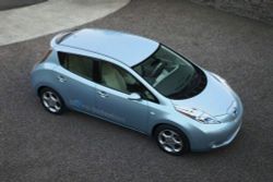 Nissan ปลื้มรับ Earth day Leaf ซิว World Car of the year