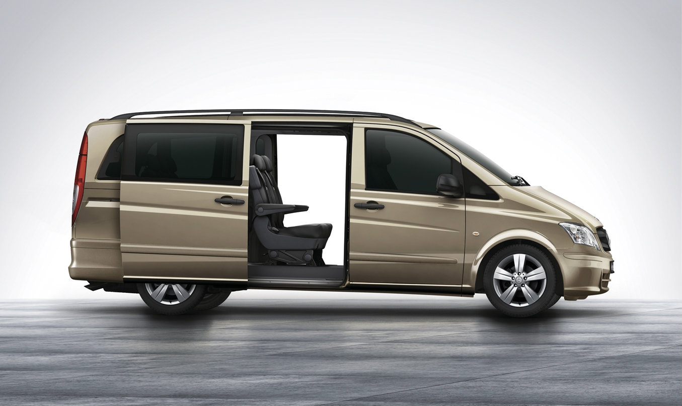 เบนซ์เผยโฉมรถตู้หรูThe new Vito