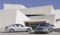 Mercedes-Benz E300 AVANTGARDE เปิดตัวรุ่นประกอบในไทย 5 ล้านมีทอน