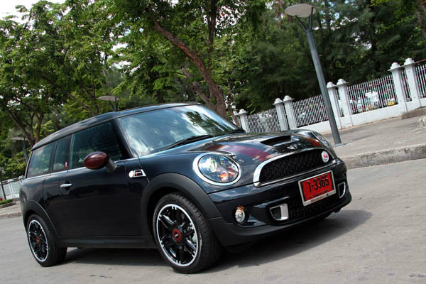 Mini Clubman Hampton ...ลิมิเต็ดอีดิทชั่นสไตลสปอร์ตเรียบหรู ..