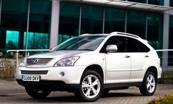 Toyota เรียกคืนไฮบริด SUV 3 ทวีปอ่วมกว่า 110,000 คัน