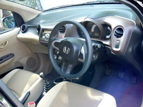 Honda Brio V MT
