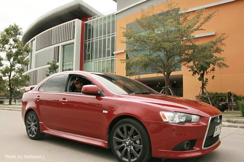 Sanook! Drive : Mitsubishi Lancer EX 2.0 GT ตัวจริงเรื่องความสปอร์ตกับน้องเล็กของอีโว