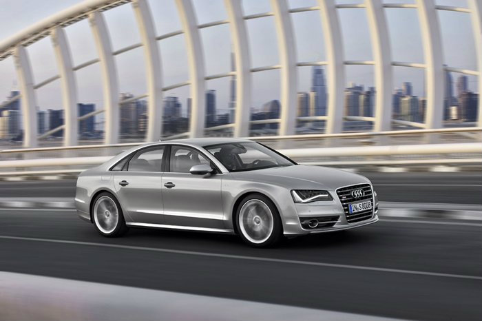 Audi S8
