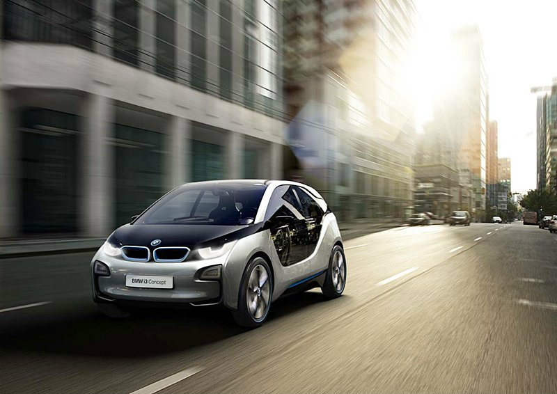 BMW มาแปลกอาจยัดเครื่องมอเตอร์ไซค์ ลงในรถไฟฟ้า