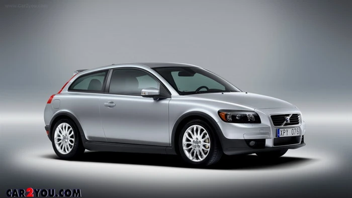  VOLVO C30 C30 2.4i