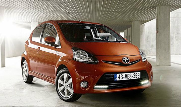 2012 Toyota Aygo ..ซิตี้คาร์ตัวจิ๋ว ปรับอีกทีรับปีใหม่