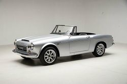 เคยเห็นกันหรือไม่ สปอร์ตโรดสเตอร์เจ้าตำนาน Datsun Fairlady 2000