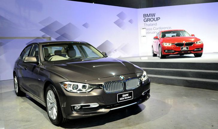 BMW เปิดแผงลุยตลาด 2012 จัดหนักความแรงและหรู ชูโรง New! Series3