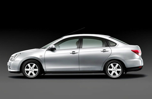 Nissan Almera ..ดูแตกต่าง ในเวอร์ชั่นตลาดรัสเซีย