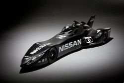 Nissan DeltaWing นี่รถจริงๆ ไม่ใช่เครื่องบินนะตัวเธอ