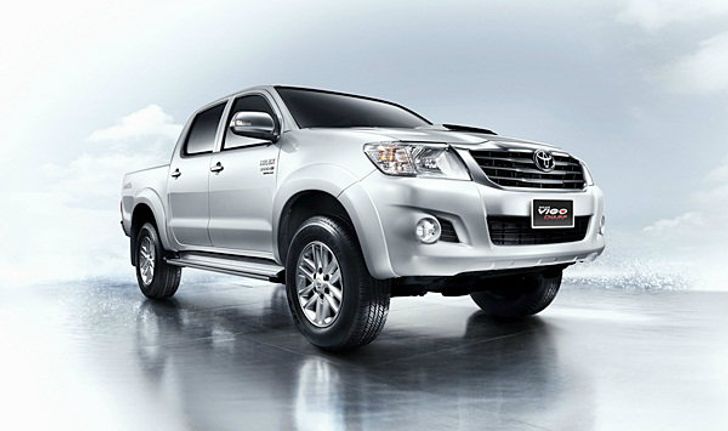ปรับเล็ก  Toyota Vigo เพิ่มทางเลือกเกียร์ออโต้ 5 สปีด อัพพลังเครื่องยนต์