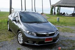 Sanook! Drive : Honda Civic 1.8 E-Navi  น่าคบหาถ้าไม่ติดเรื่องภาพลักษณ์