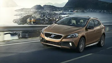 Volvo V40 Cross Country  อีกเรือนร่างในคราบตัวลุย