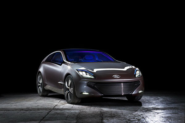 ฮุนไดอวดโฉมรถไฟฟ้า พร้อมโชว์รถต้นแบบ Hyundai i-oniq
