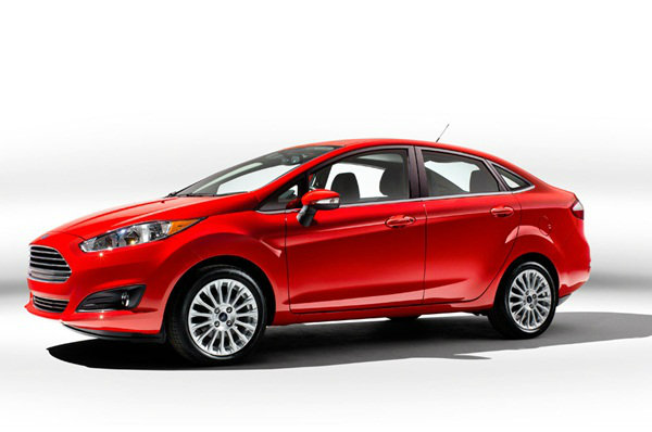 เผยโฉมหน้า 2013 Ford Fiesta Sedan  รุ่นใหม่ หล่อเทพคล้ายรุ่นพี่