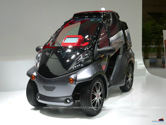 Toyota Smart Insect รถไฟฟ้าสั่งได้