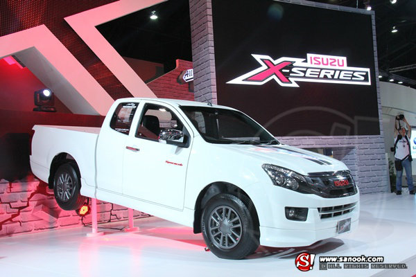 ISUZU Motor Expo 2012