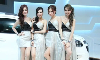 พริตตี้ CHEVROLET Motor Expo 2012