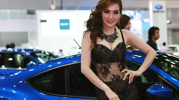 จัดเต็มพริตตี้ Subaru  จากงาน  Motor Expo 2012