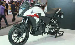 Honda CBR  เปิดราคาสุดช๊อค แค่ 2 แสนกว่าบาท