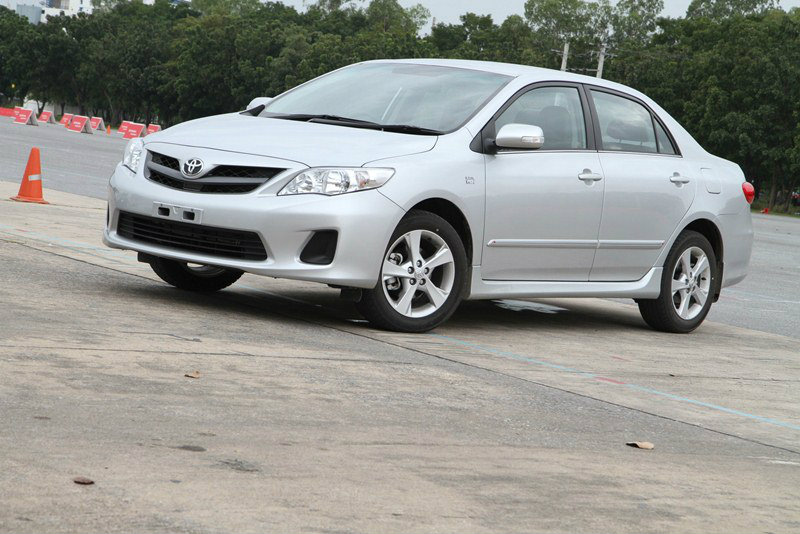 Toyota Corolla Altis  E85