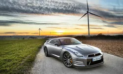 2013  Nissan GT-R  เบ่งสมรรถนะฟัด  Nurburgring  เพียง 7.18  นาที