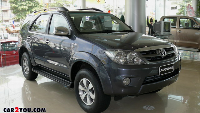  TOYOTA FORTUNER V3.0 AT