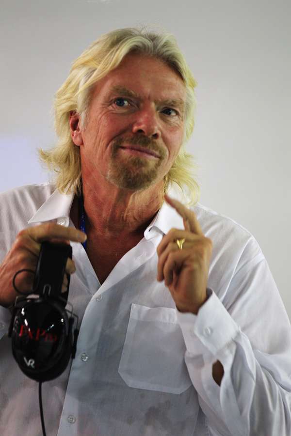 ท่านเซอร์ ริชาร์ด แบรนด์สัน