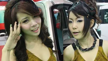 พริตตี้ Motor Show 2010 LIMPAIT