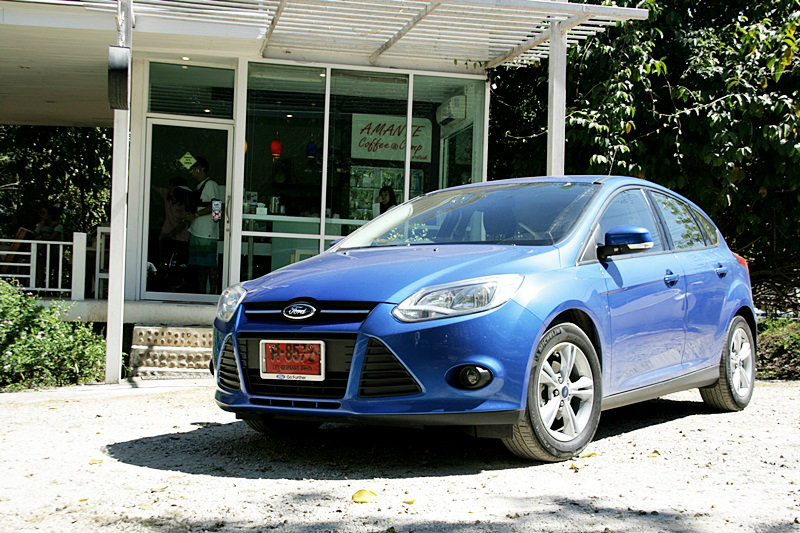 Sanook! Drive : Ford Focus Hatchback  1.6 Trend  หล่อได้ใจ..ถ้าไม่ Need  ของเล่นไฮเทค